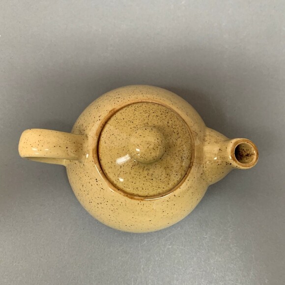 Pier 1 One Imports Stoneware Teapot Yellow Dishwasher Microwave Safe - Picture 7 of 10